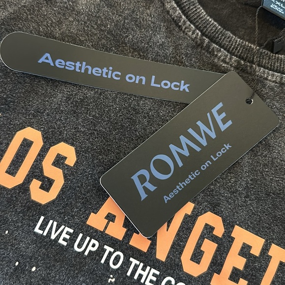 Romwe Los Angeles graphic tee- XXL - Picture 2 of 5